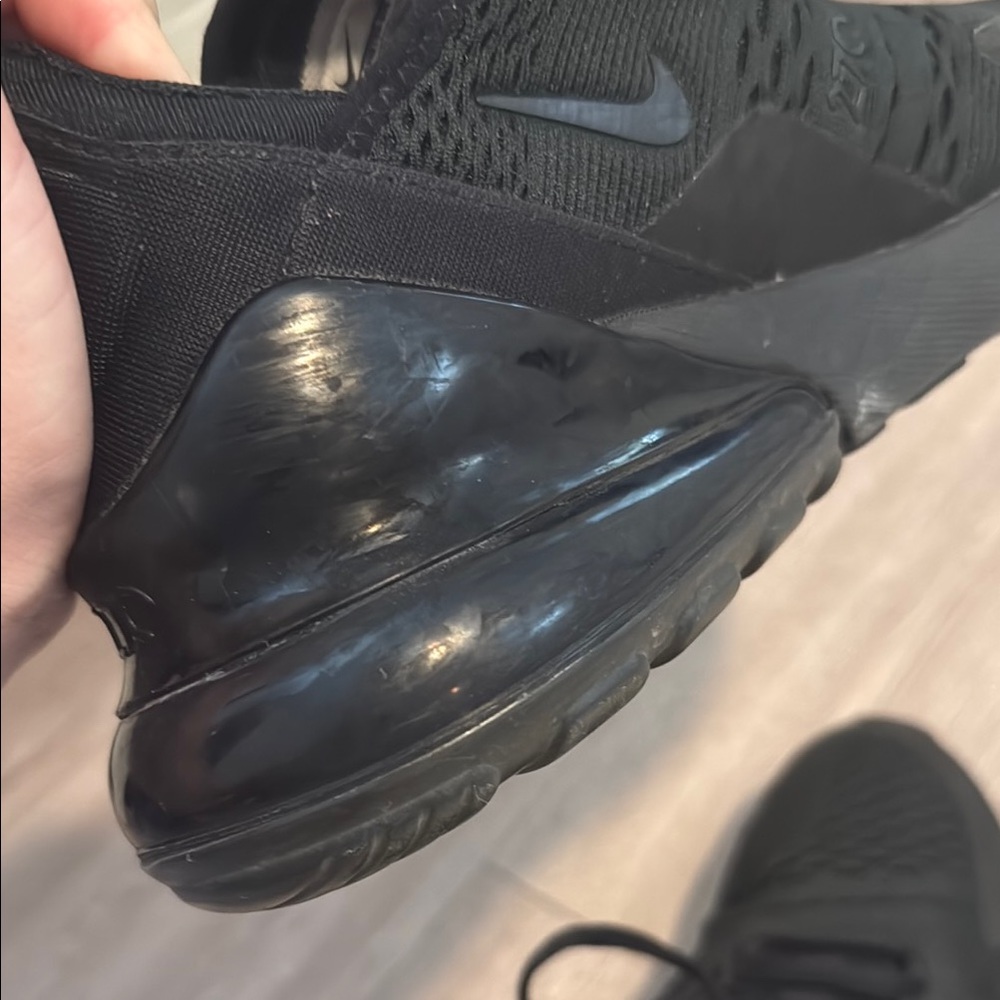 Nike 270 - Picture 5 of 6